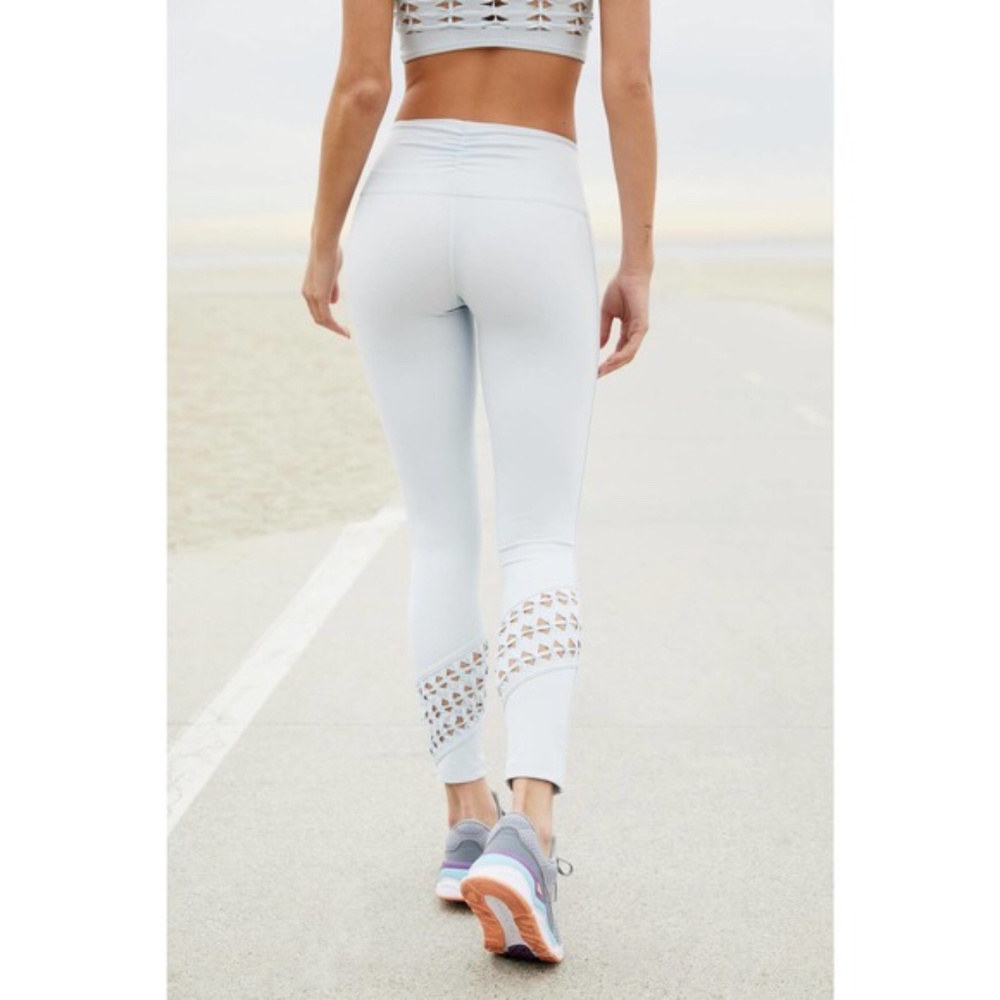 HP💝Free People Revelation Legging Seaglass sz medium - Picture 4 of 9